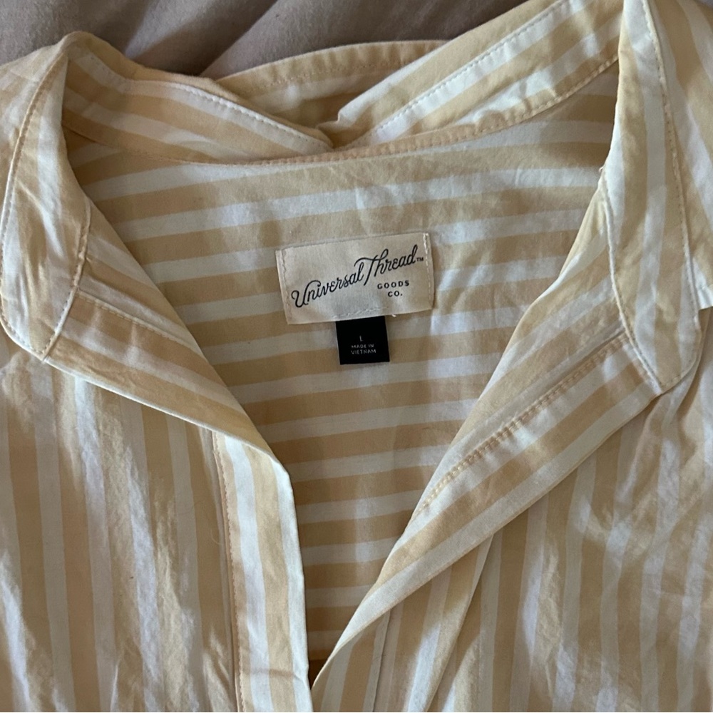 Universal Thread striped top - Picture 2 of 2